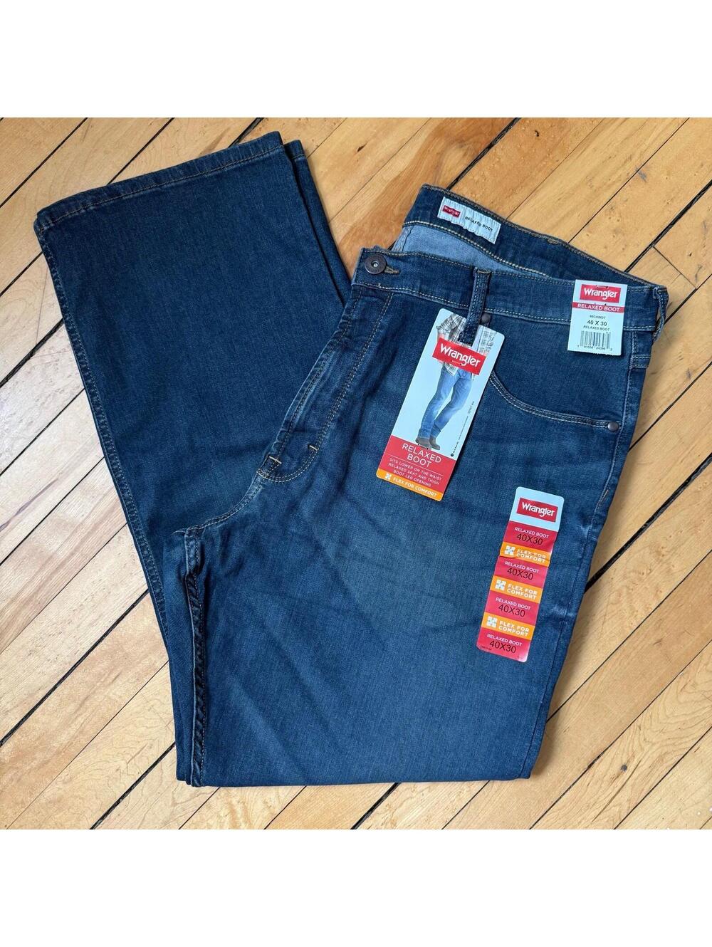 Wrangler Relaxed Boot Jeans Mens 40x30 Flex for Comfort Dark Wash NWT
